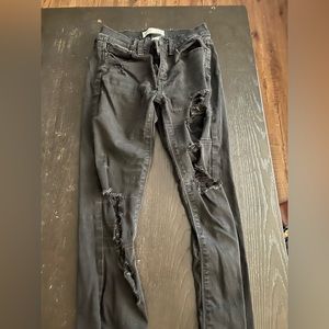 Black low rise skinny jeans